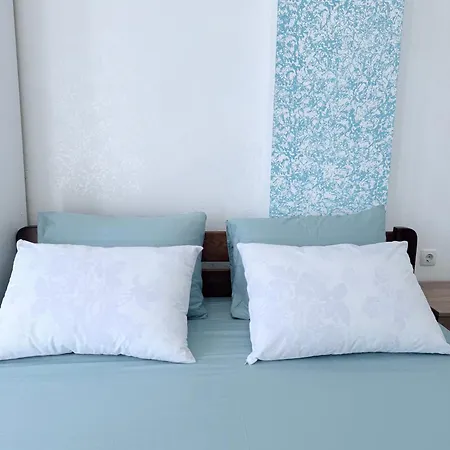 Apartman 84и3 *