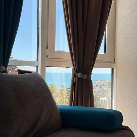 84и3 *
