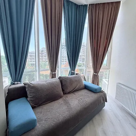 84и3 Apartman *